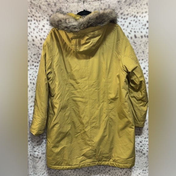 Women’s universal thread brand coat size XXL - Picture 4 of 9